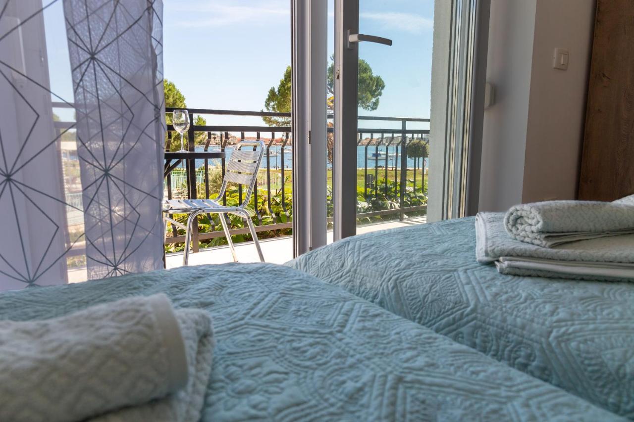 Villa Umag Seafront Bagian luar foto